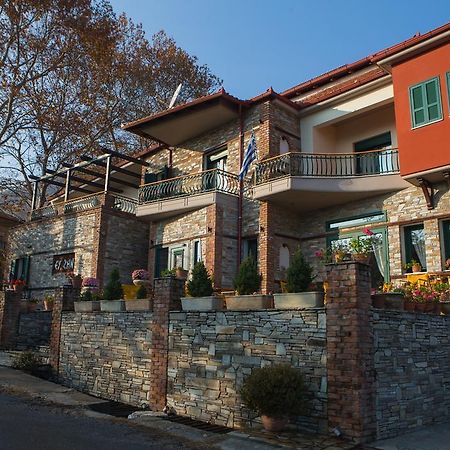 Evzin Hotel Káto Loutrákion Eksteriør bilde